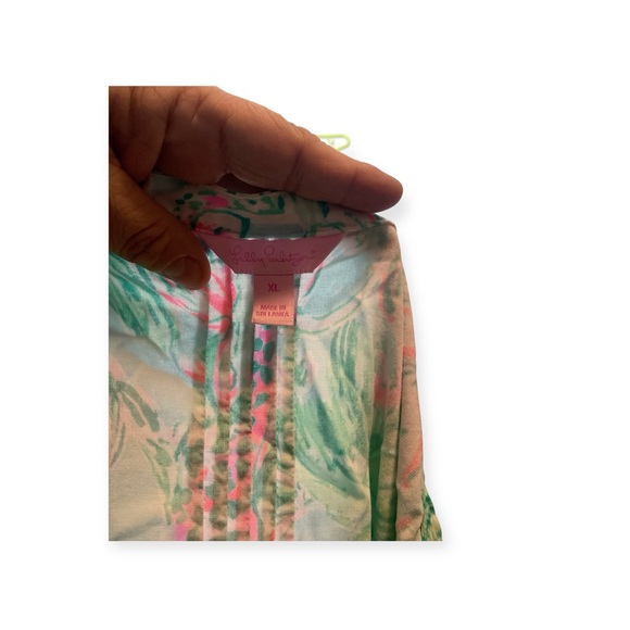 Women’s Lilly Pulitzer Sarasota sleeveless button-up top, size XL - Picture 3 of 4